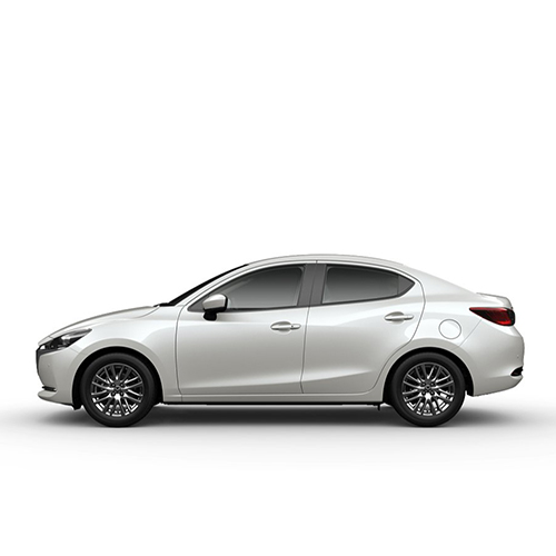 MAZDA 2 dai dien san pham 13-11-23 mau trang